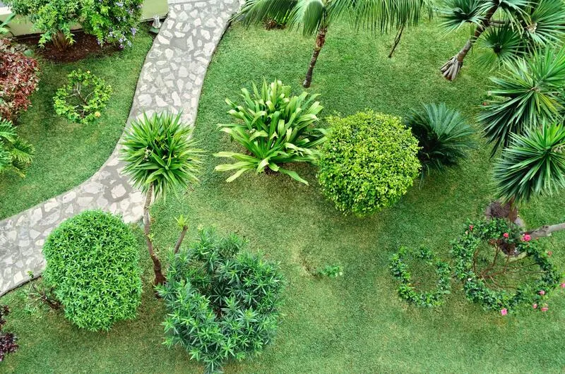 Enhancing Outdoor Spaces: Practical and Aesthetic Uses of Edging Stones
